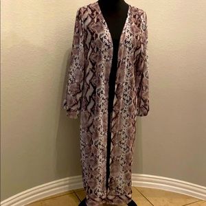 🛍 4 FOR $15🛍 Snakeskin Print Long Kimono Duster